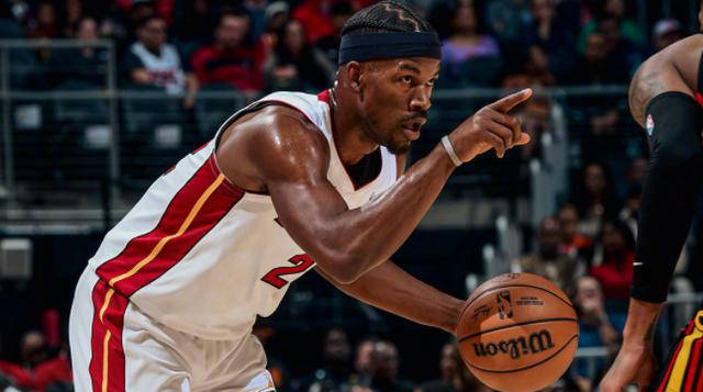 Scout连续十五场比赛得分超过出色发挥，老鹰不断突破！